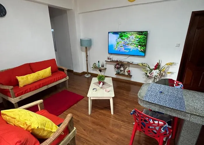 Royal View Apartment